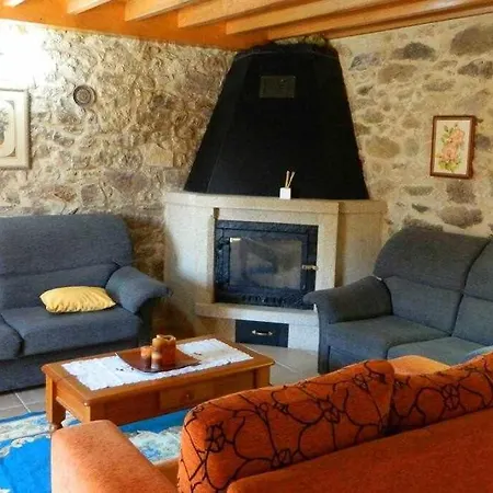 Casa Crina Casa Restaurada Con Grande Ferienhaus Outes