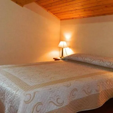 Casa Crina Casa Restaurada Con Grande Holiday home Outes